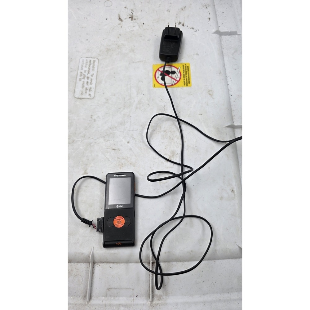 Sony ericsson walkman w350i- At&t
